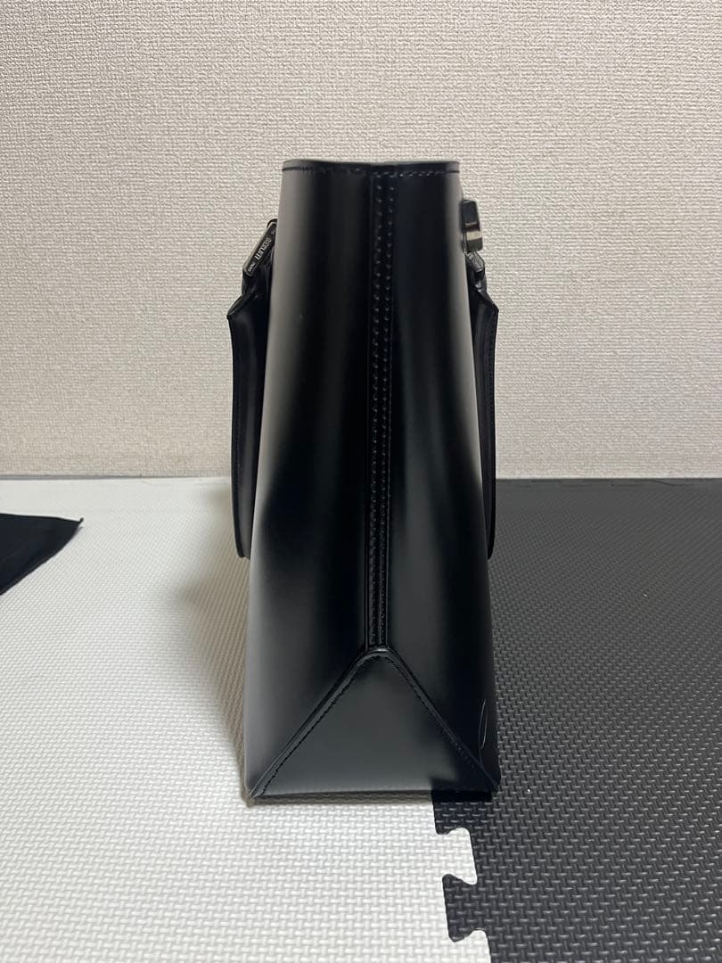 ベルルッティ　トゥジュール　トートバッグ　日本限定モデル　レザー　ブラック