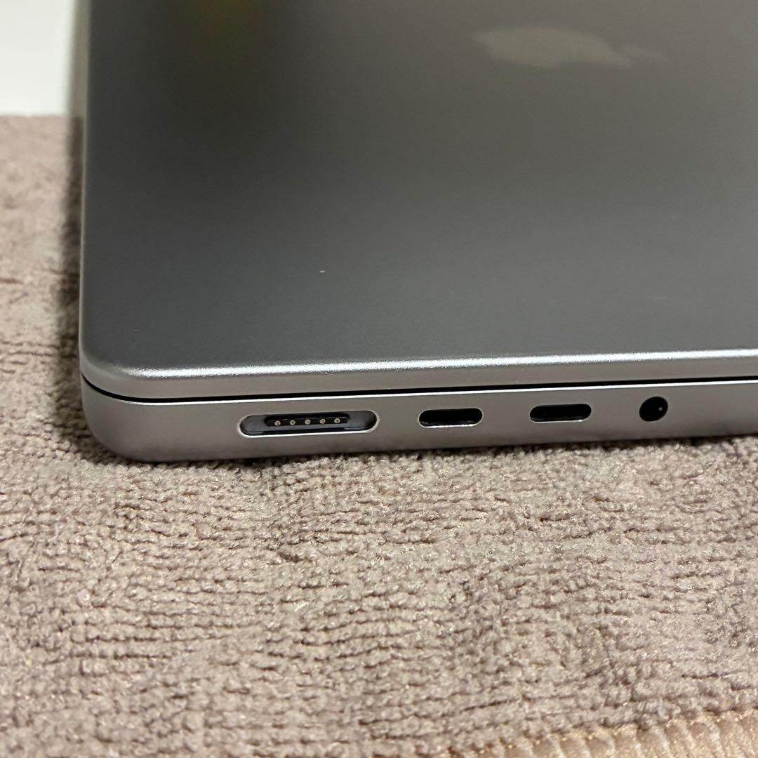 Macbook pro M1 Max 64Gb 32コアGPU SSD4Tb