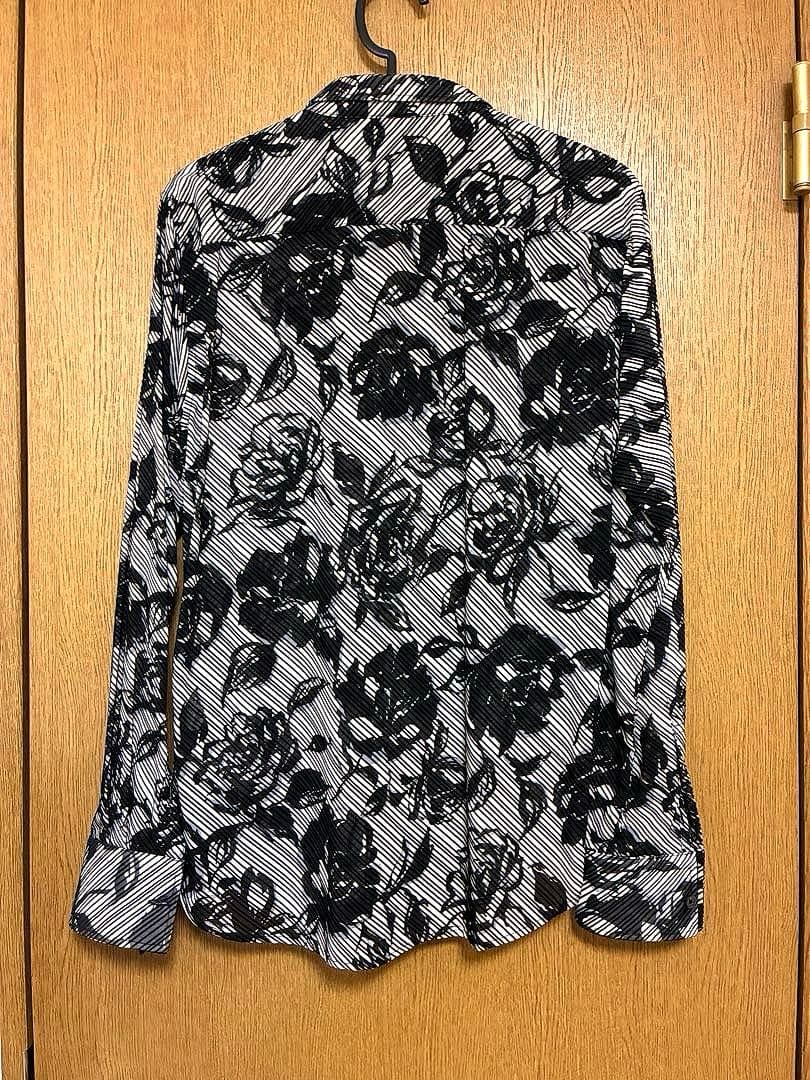 TORNADO MART フロッキー加工 ブラックローズ モノトーンシャツ