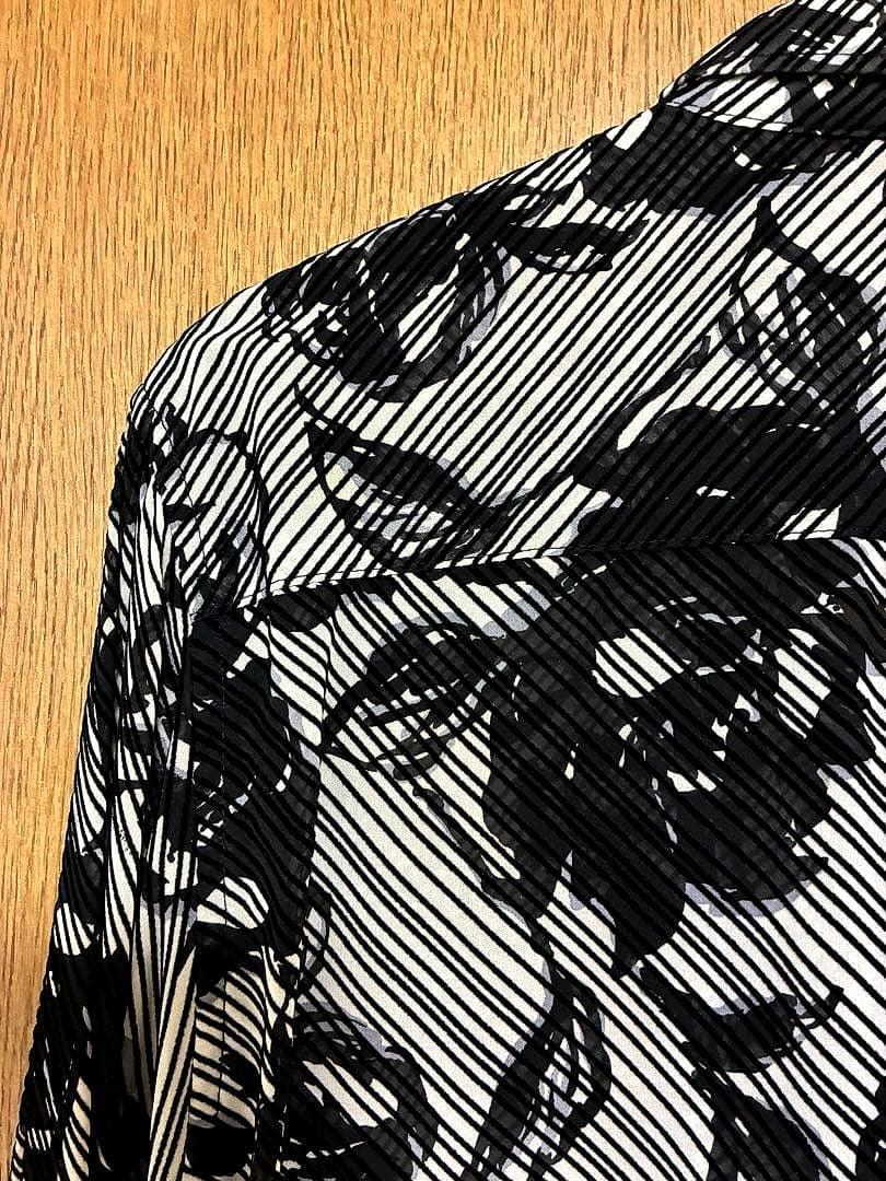 TORNADO MART フロッキー加工 ブラックローズ モノトーンシャツ