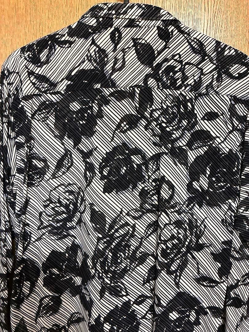 TORNADO MART フロッキー加工 ブラックローズ モノトーンシャツ