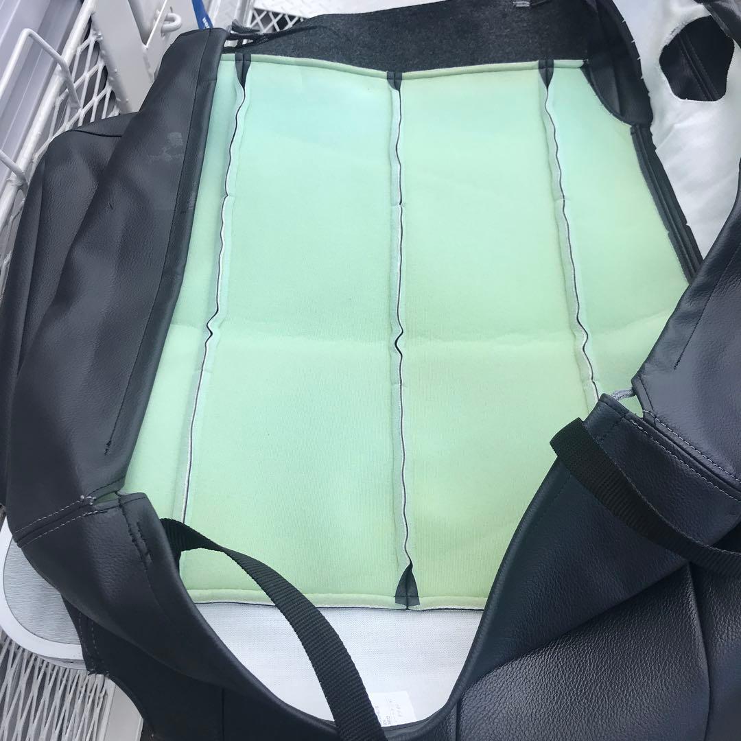 トヨタルーミーシートカバー前後セット