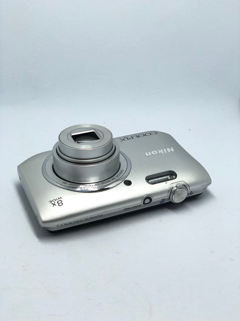 Nikon COOLPIX S3600デジタルカメラ 8倍光学ズーム