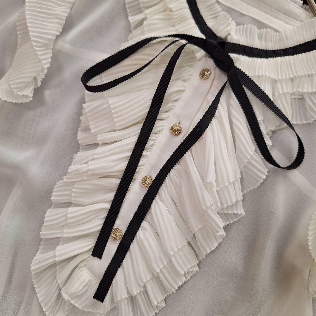 未使用級✨ソブ 2025SS ギャザーフリルデザインブラウス ボウタイ リボン