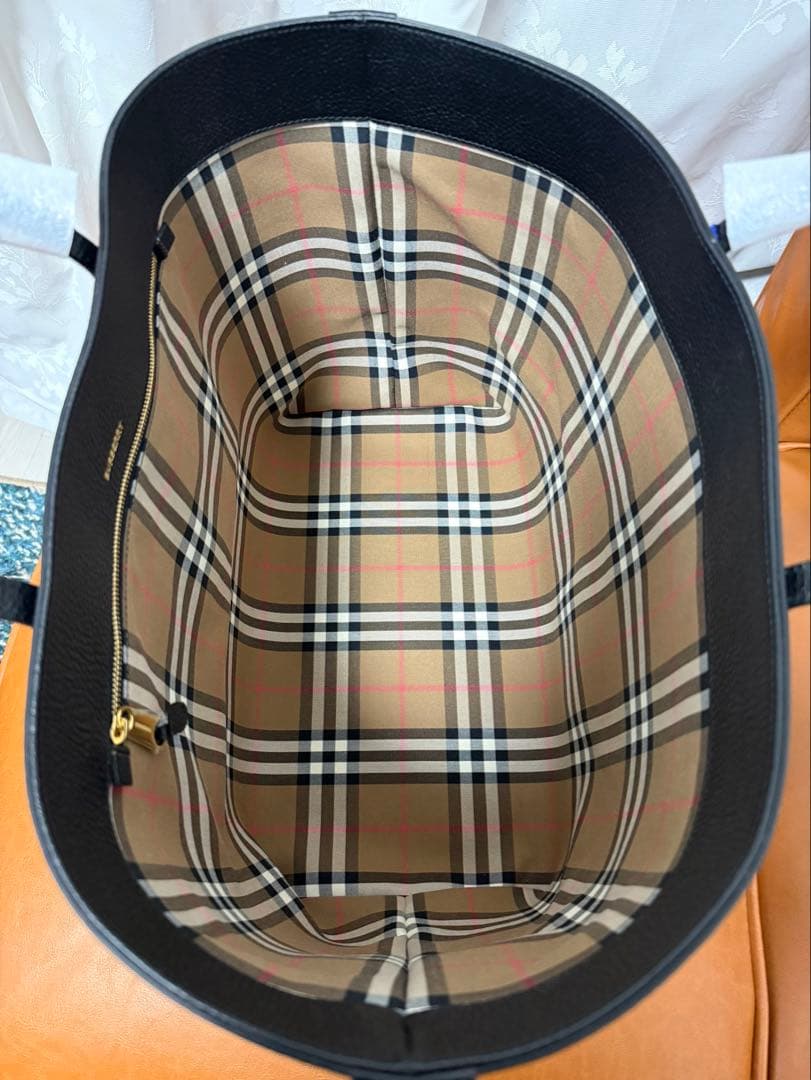 H*O様 BURBERRY 黒 レザートートバッグ