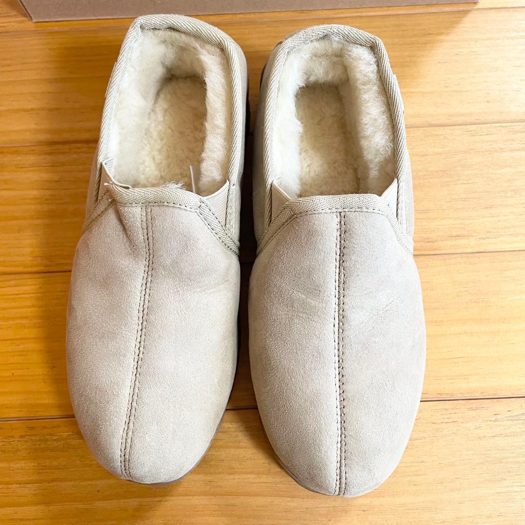 【新品】エスタシオン リアル ムートン スリッポン ベージュ ふかふか 軽量