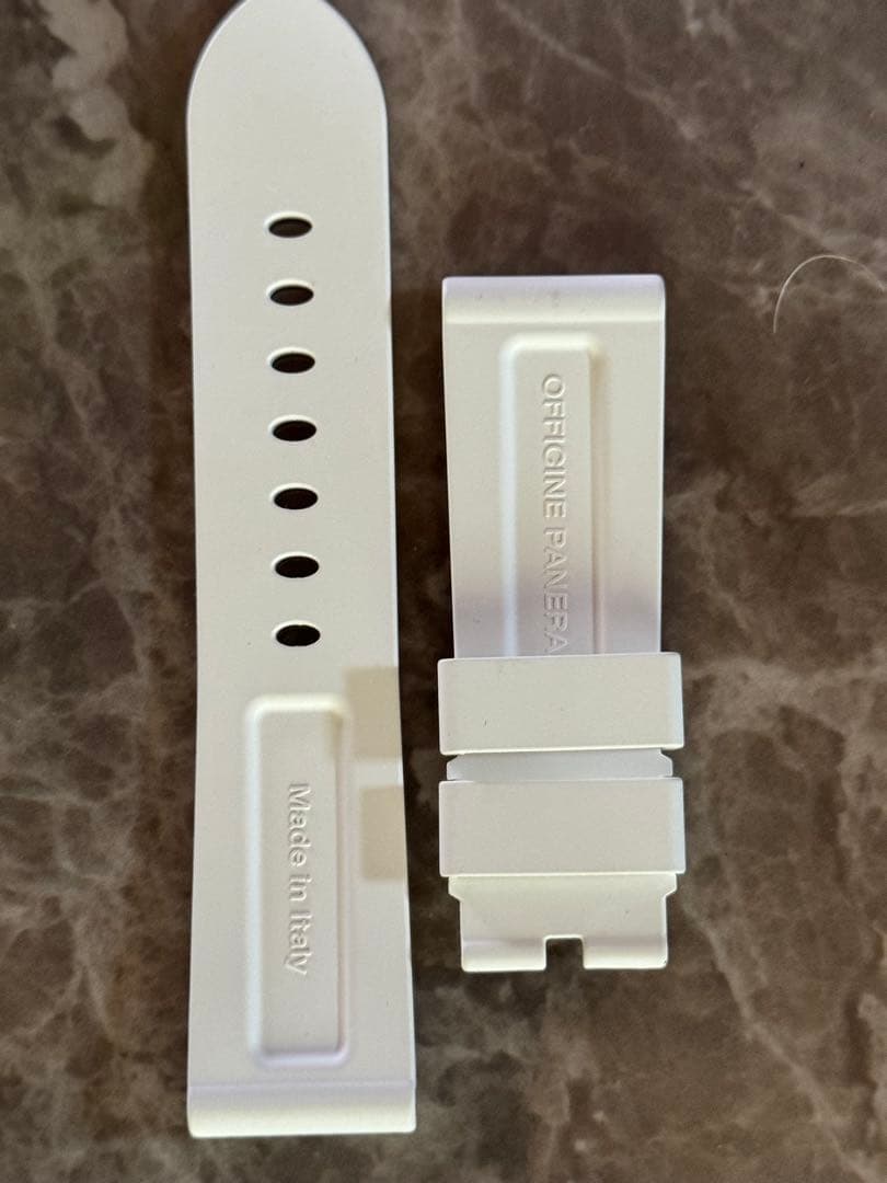 PANERAI OFFICINE ホワイトラバーベルト