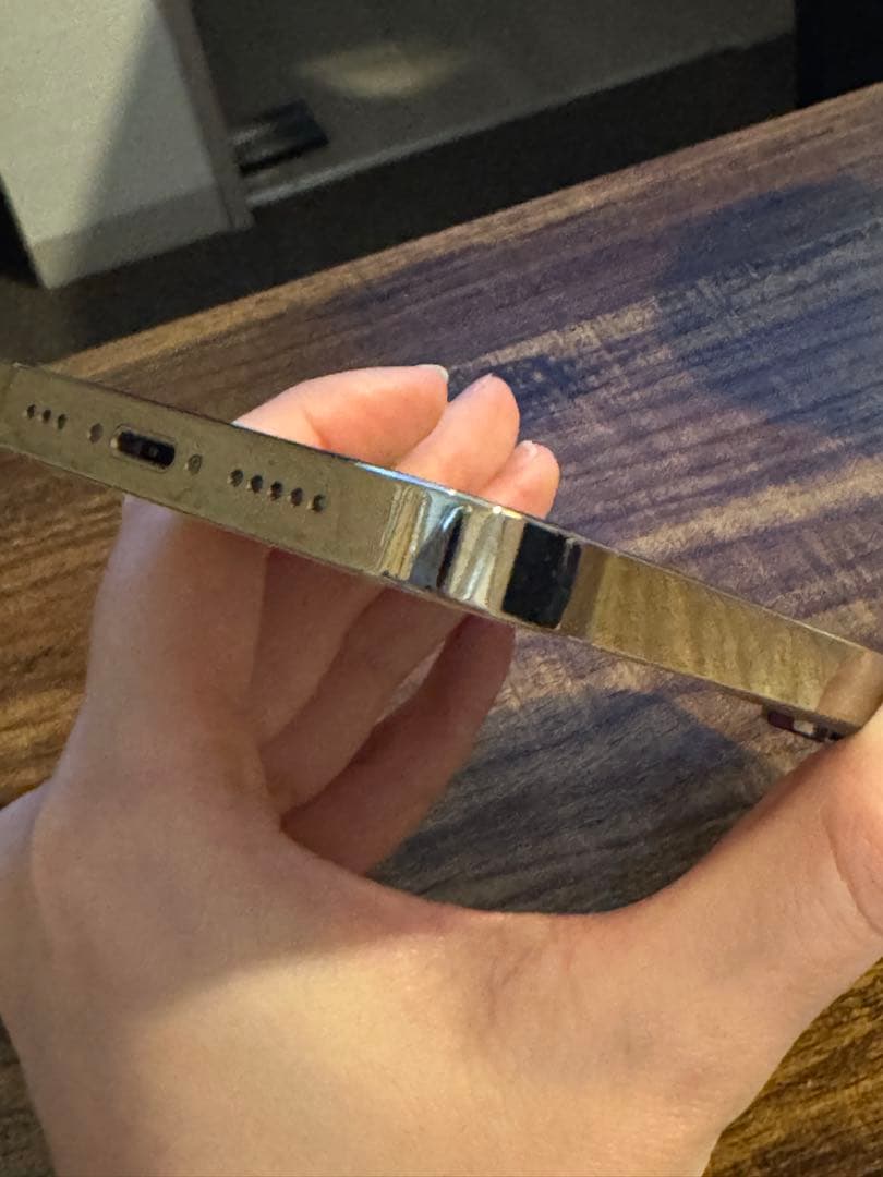 iPhone 14 pro 本体　512GB バッテリー87%