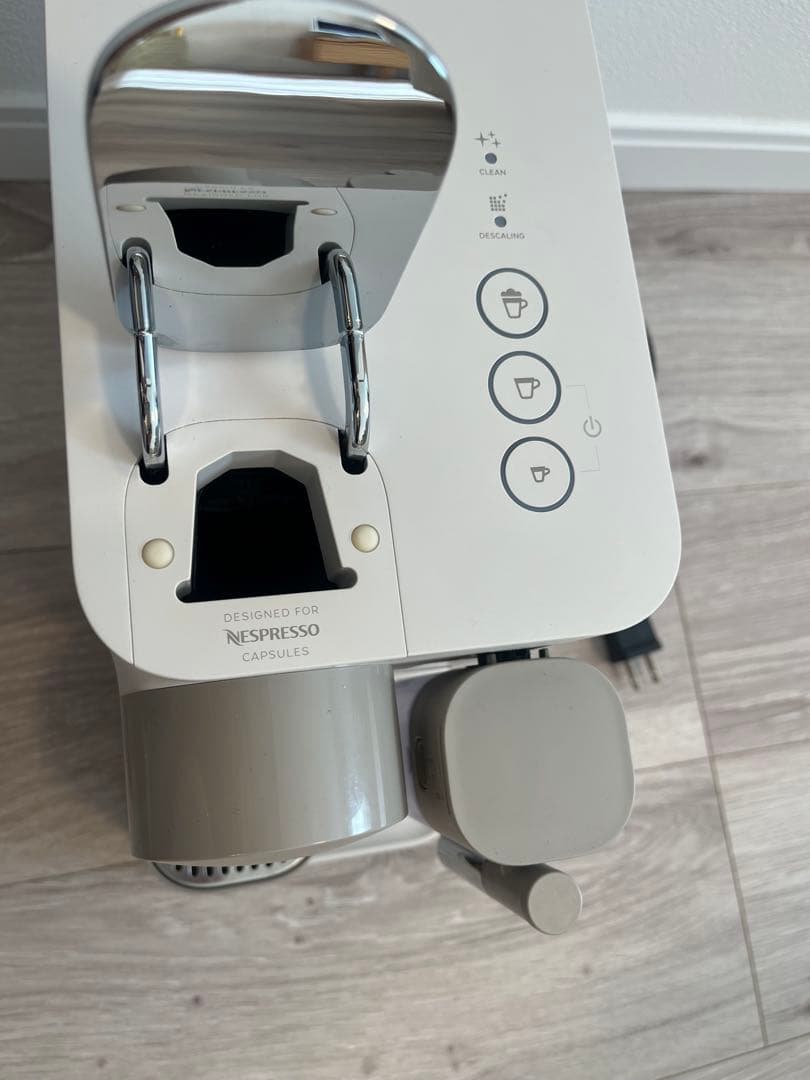 Nespresso エスプレッソマシン　ネスプレッソ