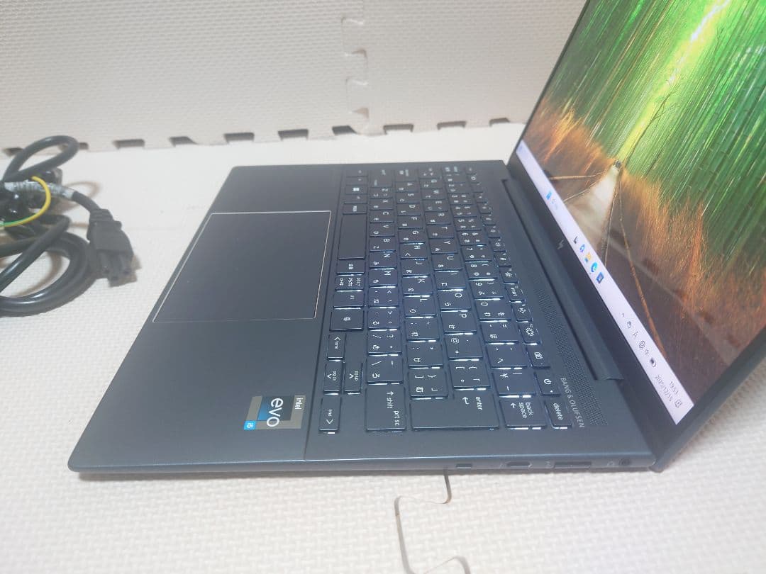 HP Dragonfly G4 i5-1335U/16Gメモリ/ハイクラスPC