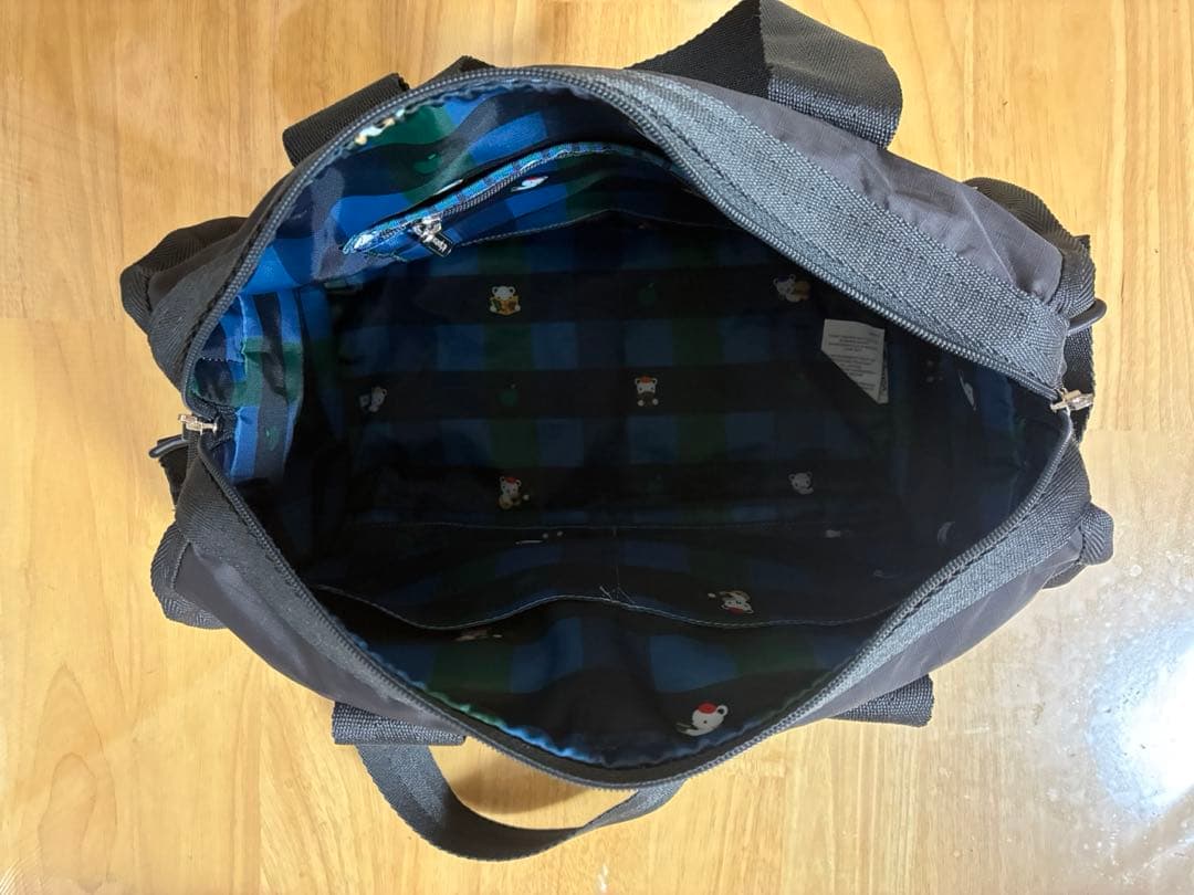 ファミリア ボストンバッグ〈LeSportsac × familiar〉