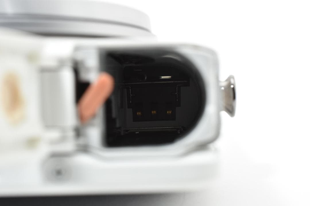 【美品】Canon PowerShot N ホワイト　動作確認済　充電器付☆