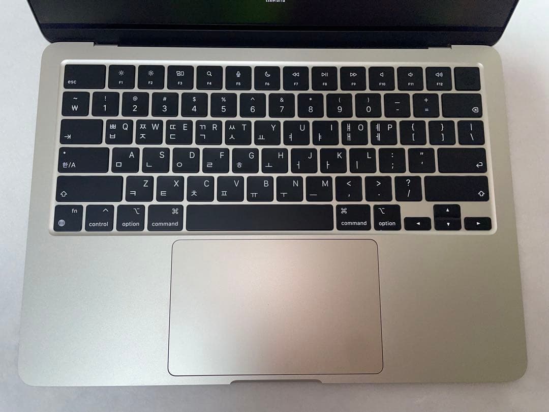 【美品・外箱付】MacBookAir M3 16GB 512GB韓国語キーボード