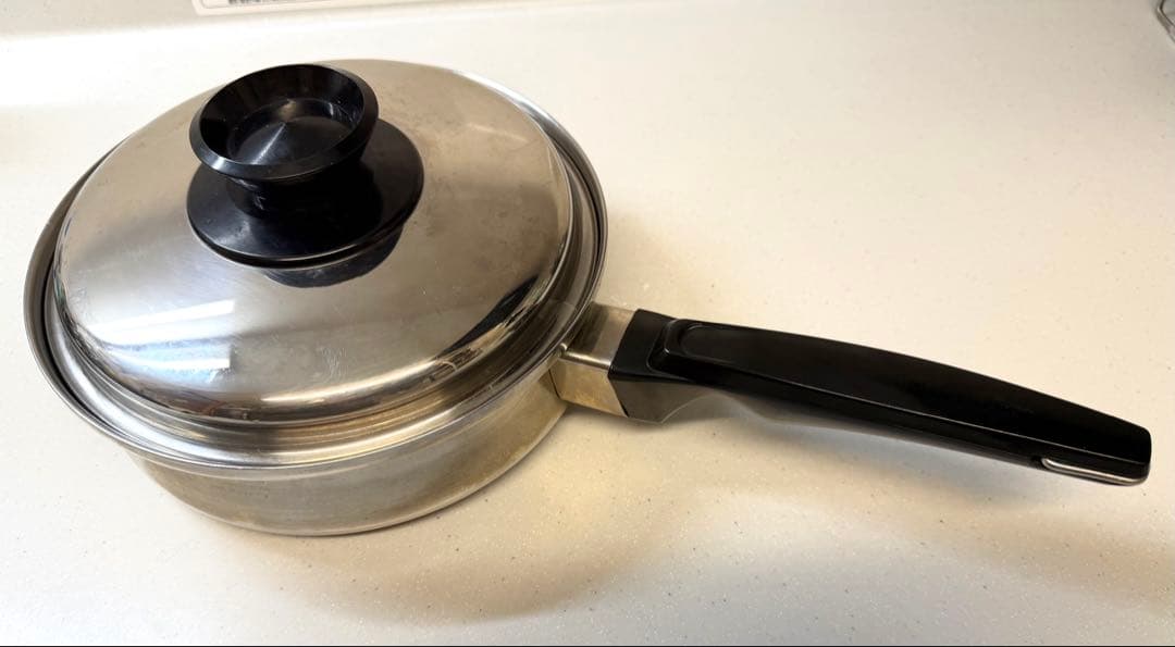 ロイヤルクイーン　小フライパン蓋付き　ガス　IH 両取手、片手ハンドル