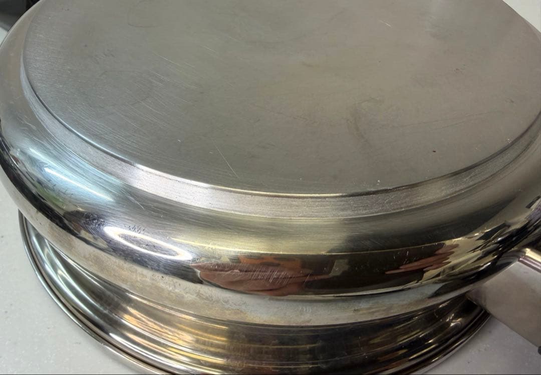 ロイヤルクイーン　小フライパン蓋付き　ガス　IH 両取手、片手ハンドル