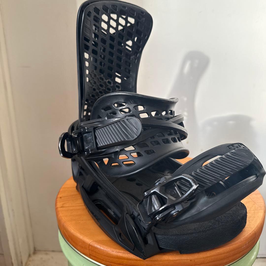 burton genesis EST mサイズ