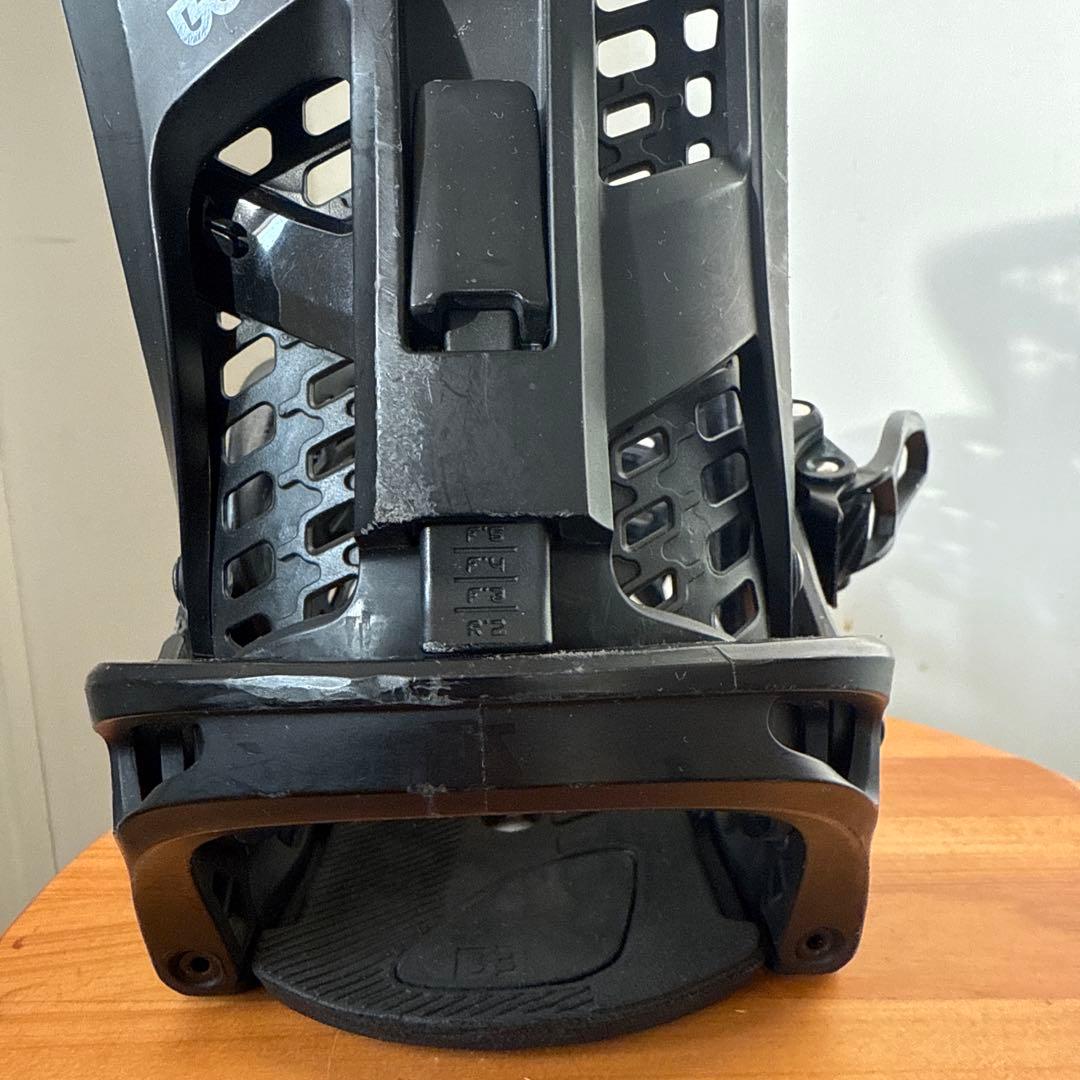 burton genesis EST mサイズ