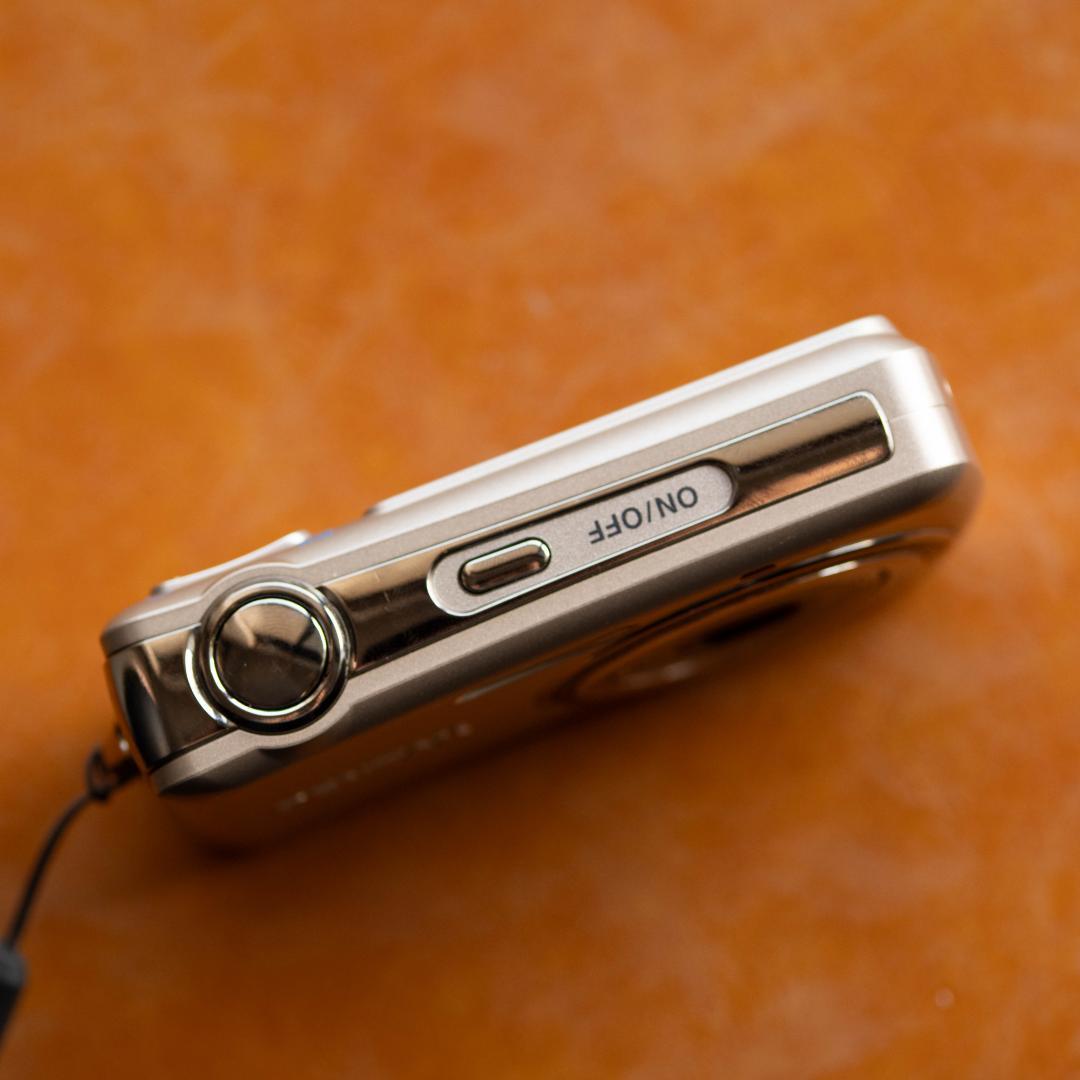 【単3電池で動く平成レトロなコンデジ】PENTAX optio E70