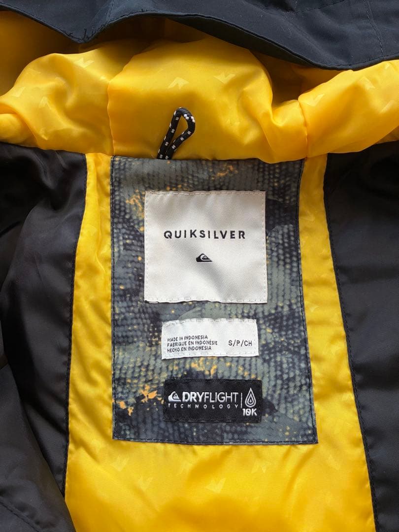 QUICK SILVER スノーボードウェアー上下セット
