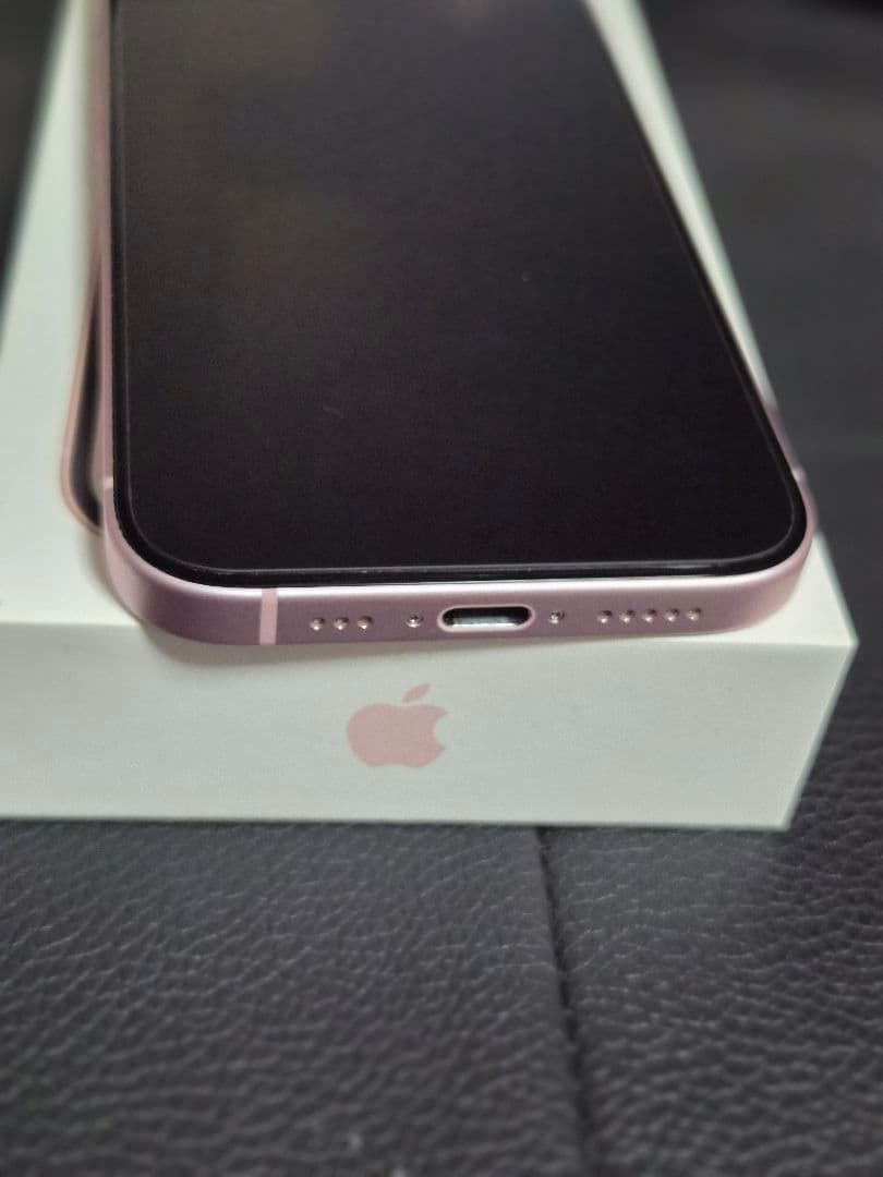 iPhone15 256GB 本体