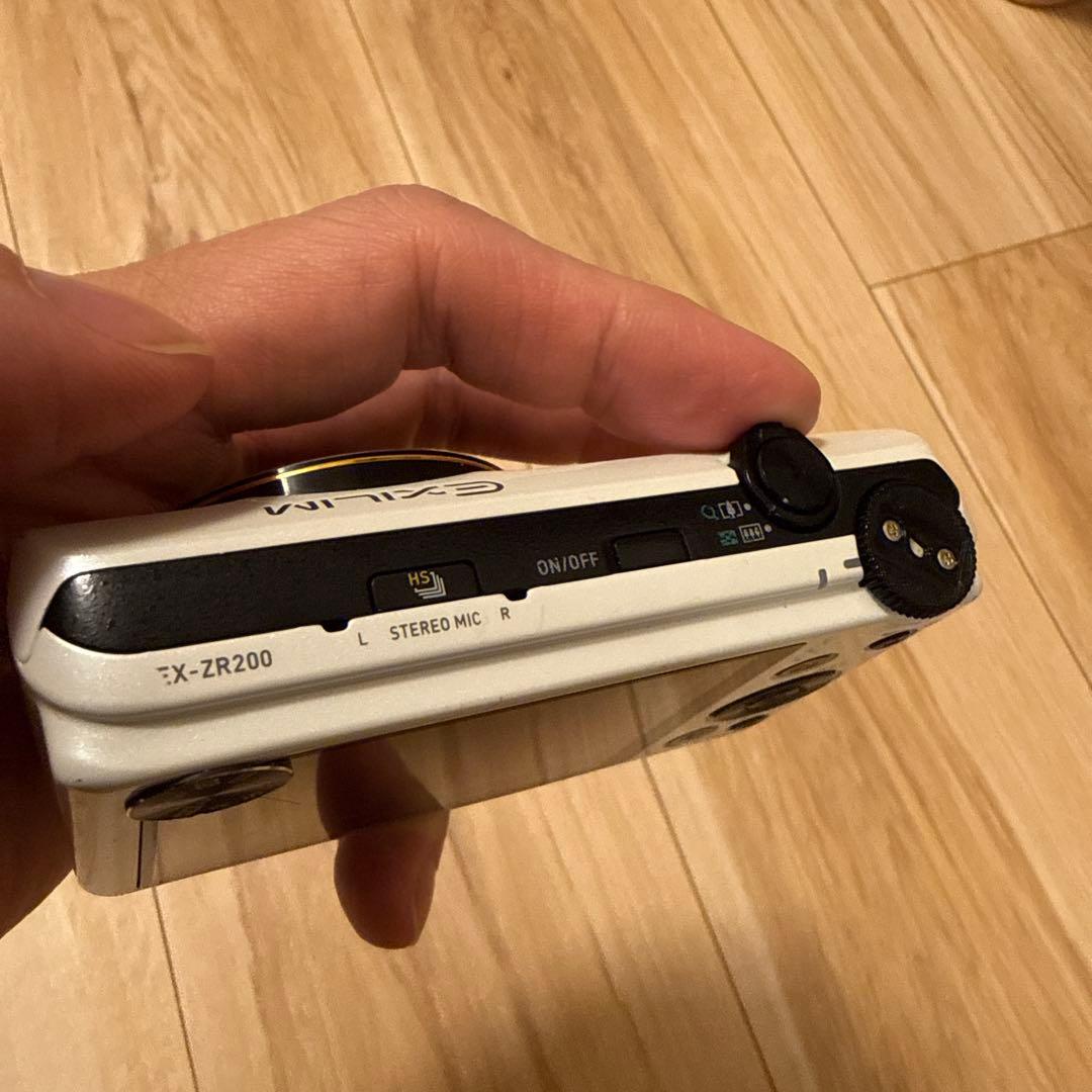 CASIO EXILIM EX-ZR200 ホワイト バッテリー 充電器