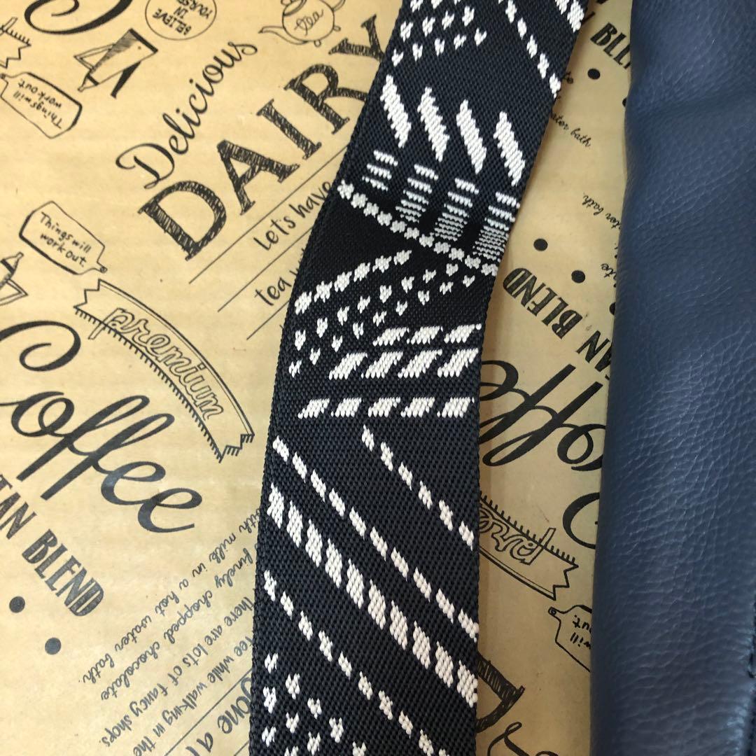 【美品】イアパピヨネ ショルダーバッグ タグ付 レザー ブルー S3030