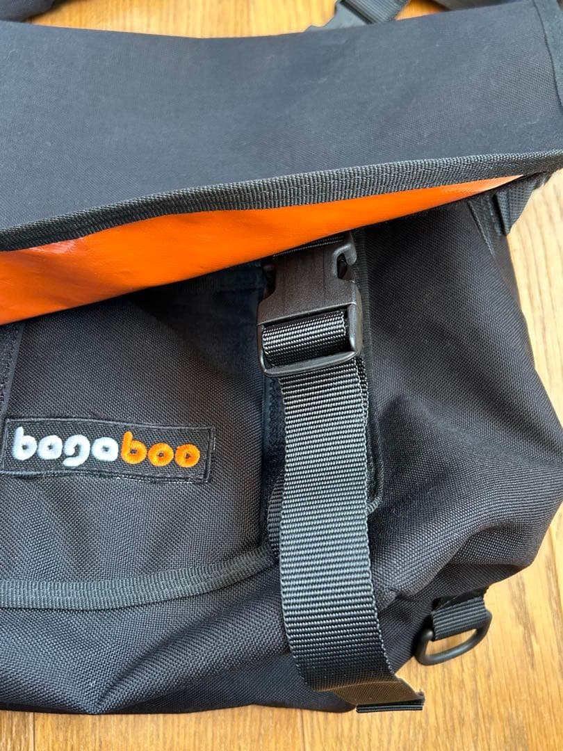 bagaboo ブラック メッセンジャーバッグ