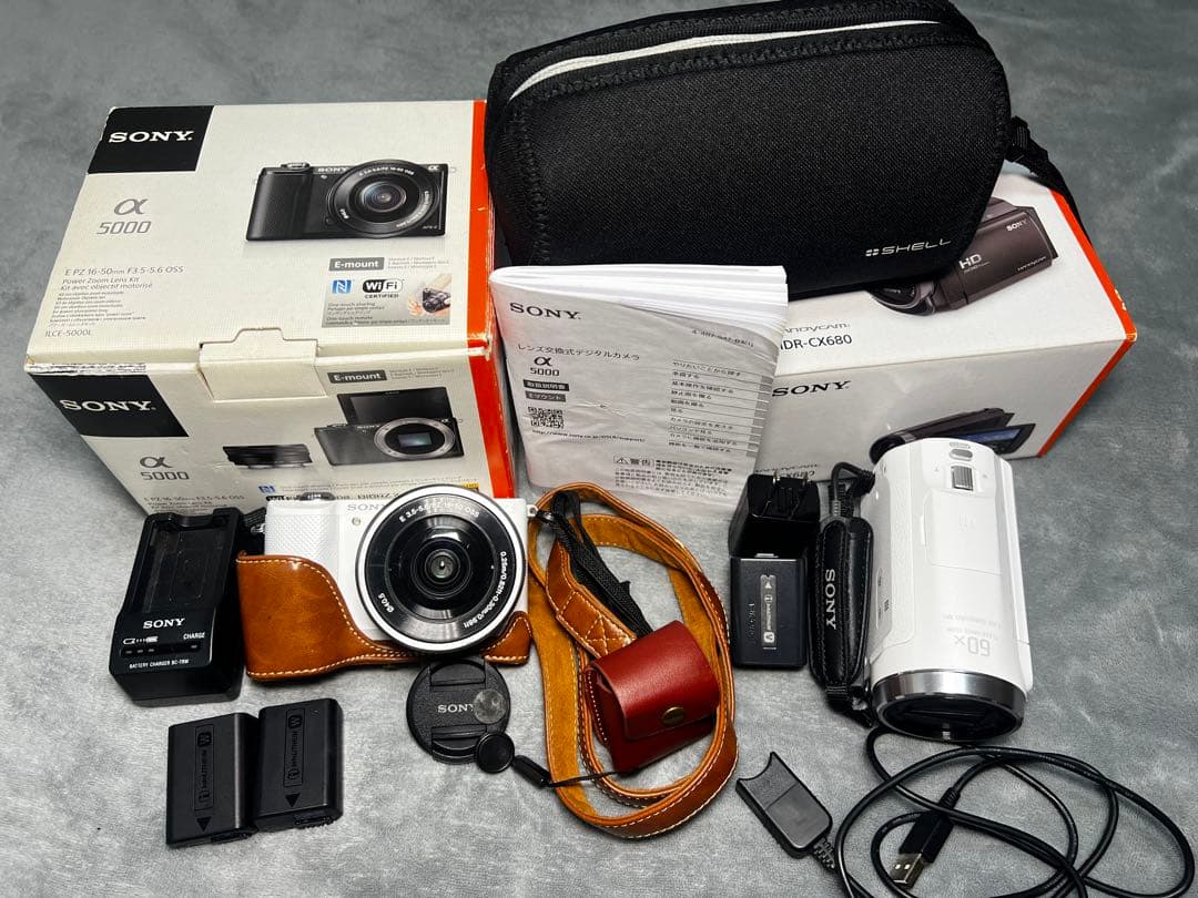 美品 Sony α5000 ダブルバッテリー付＋HDR-CX680 まとめ売り