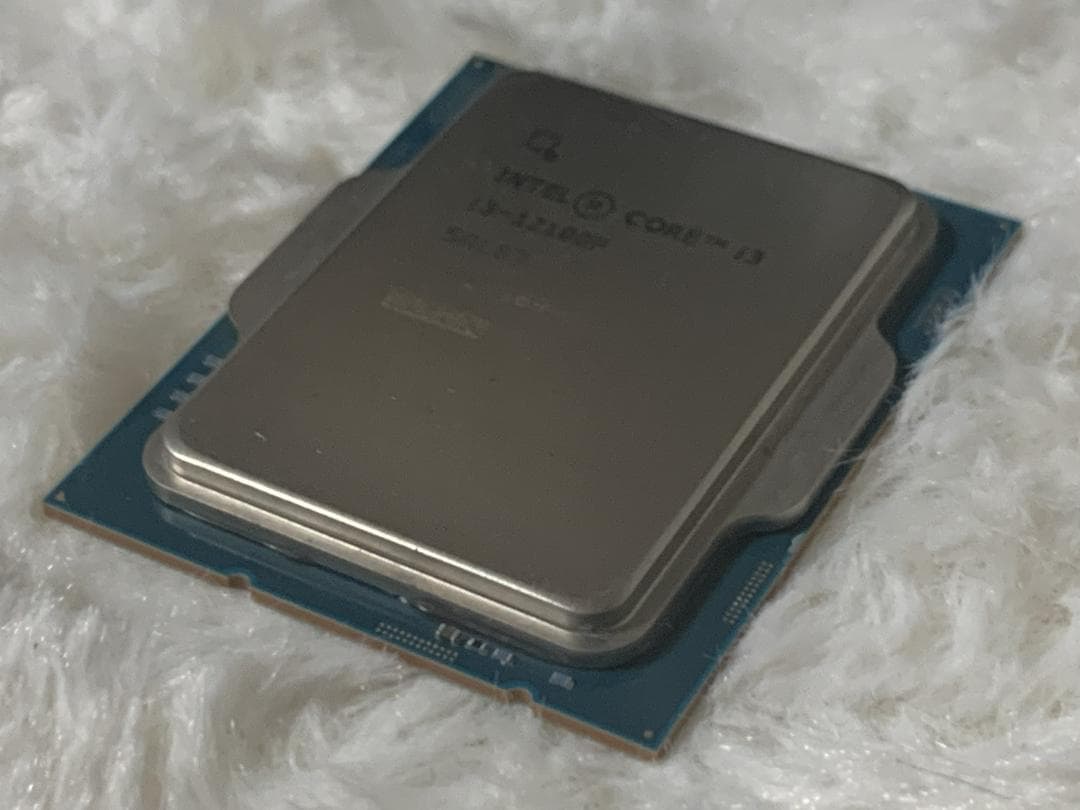 高性能 Intel Core i3-12100F 第12世代