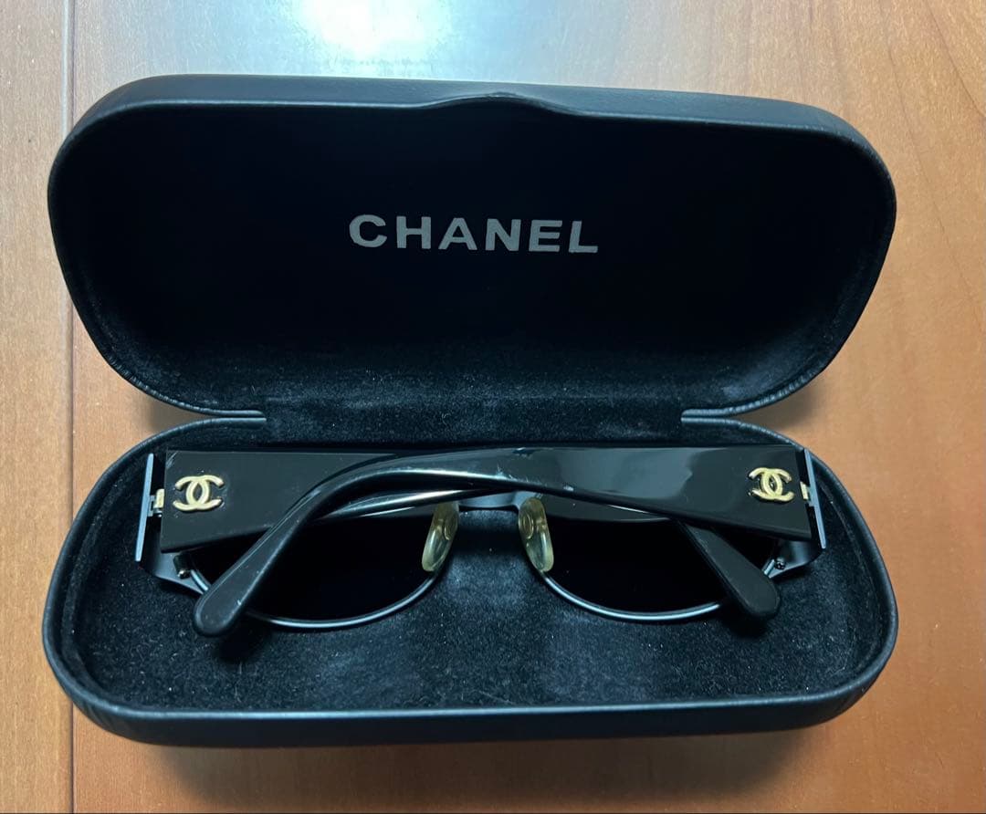 CHANEL サングラス 専用ケース付き