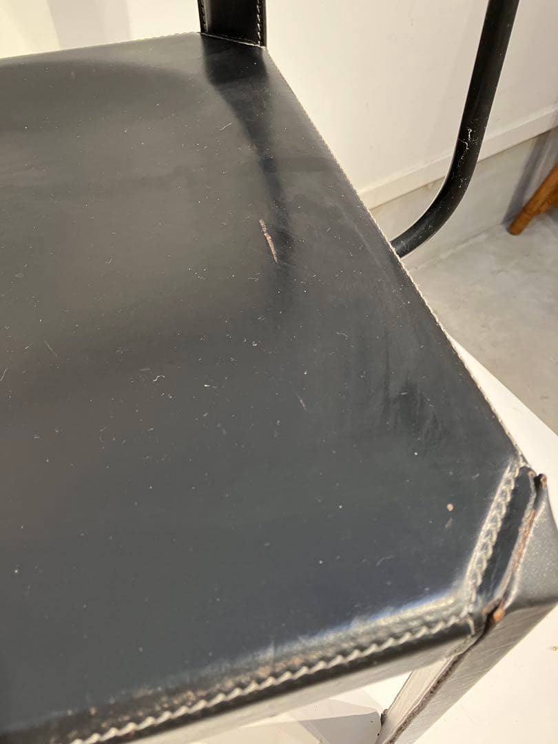 ヴィンテージ、デザイナーズチェア、本革、ポストモダン、カッシーナ、コンラン、