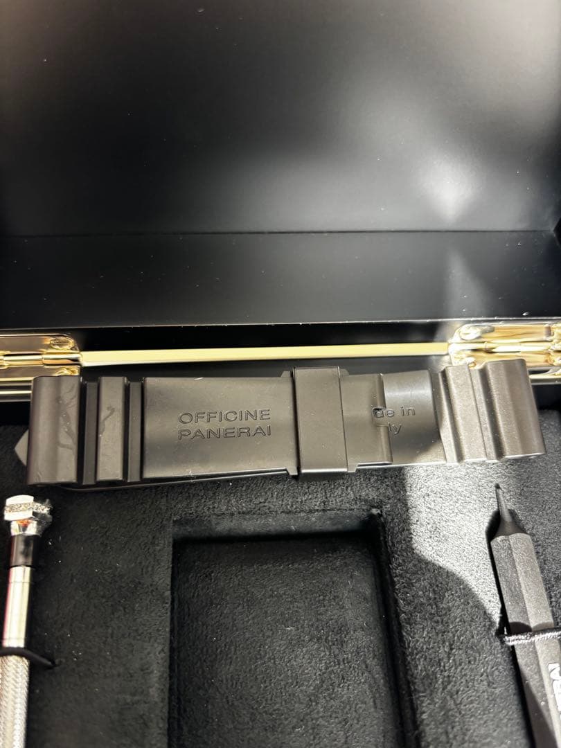 超美品！OFFICINE PANERAI ツールセット 木製ケース時計ベルト付き