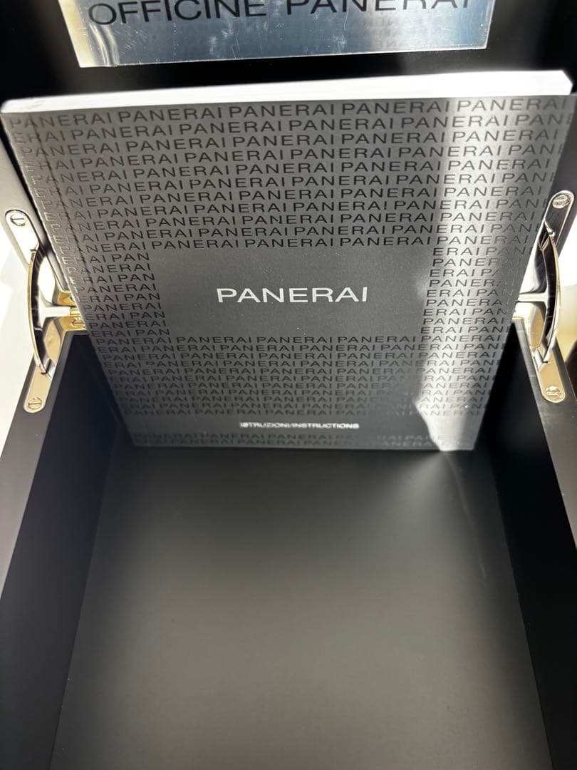 超美品！OFFICINE PANERAI ツールセット 木製ケース時計ベルト付き