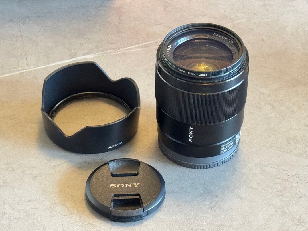 ソニー　単焦点レンズ（FE 35mm F1.8）Eマウント