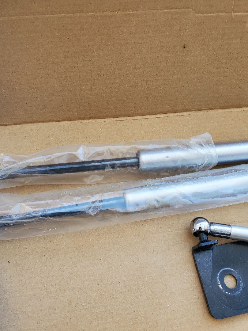 テクニカスポーツ VISION ボンネットダンパー マツダ ロードスターNB8C