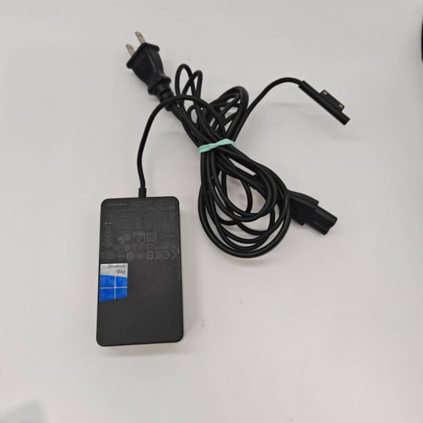 ペン付き Surface Pro7 SSD128GB タブレットPC オフィス