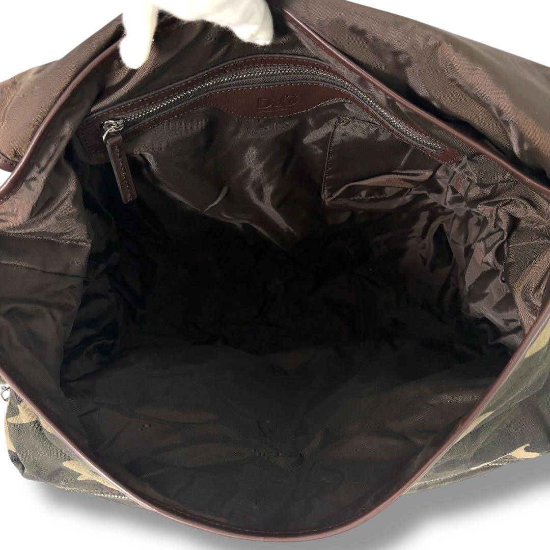 【極美品】ドルチェアンドガッパーナ　DG　メッセンジャー　迷彩　カモフラ　ロゴ