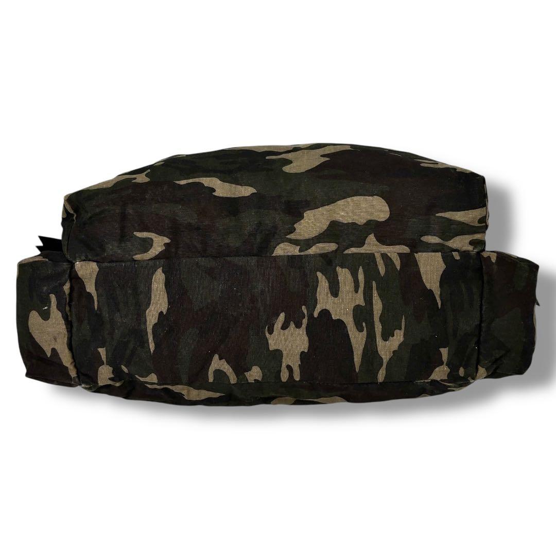 【極美品】ドルチェアンドガッパーナ　DG　メッセンジャー　迷彩　カモフラ　ロゴ