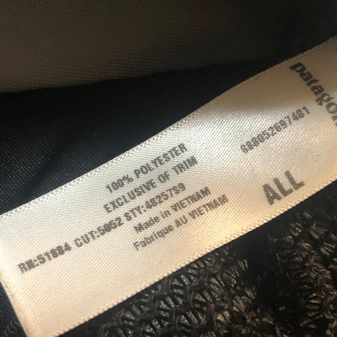 貴重な廃番・3点支持モデル‼️パタゴニア アトム・スリング 8Lモデル 48257