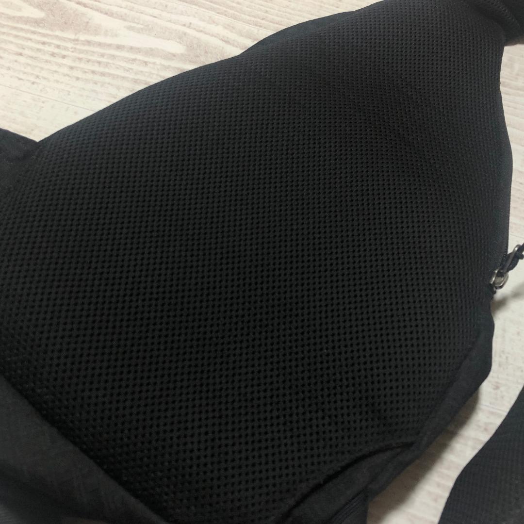 貴重な廃番・3点支持モデル‼️パタゴニア アトム・スリング 8Lモデル 48257