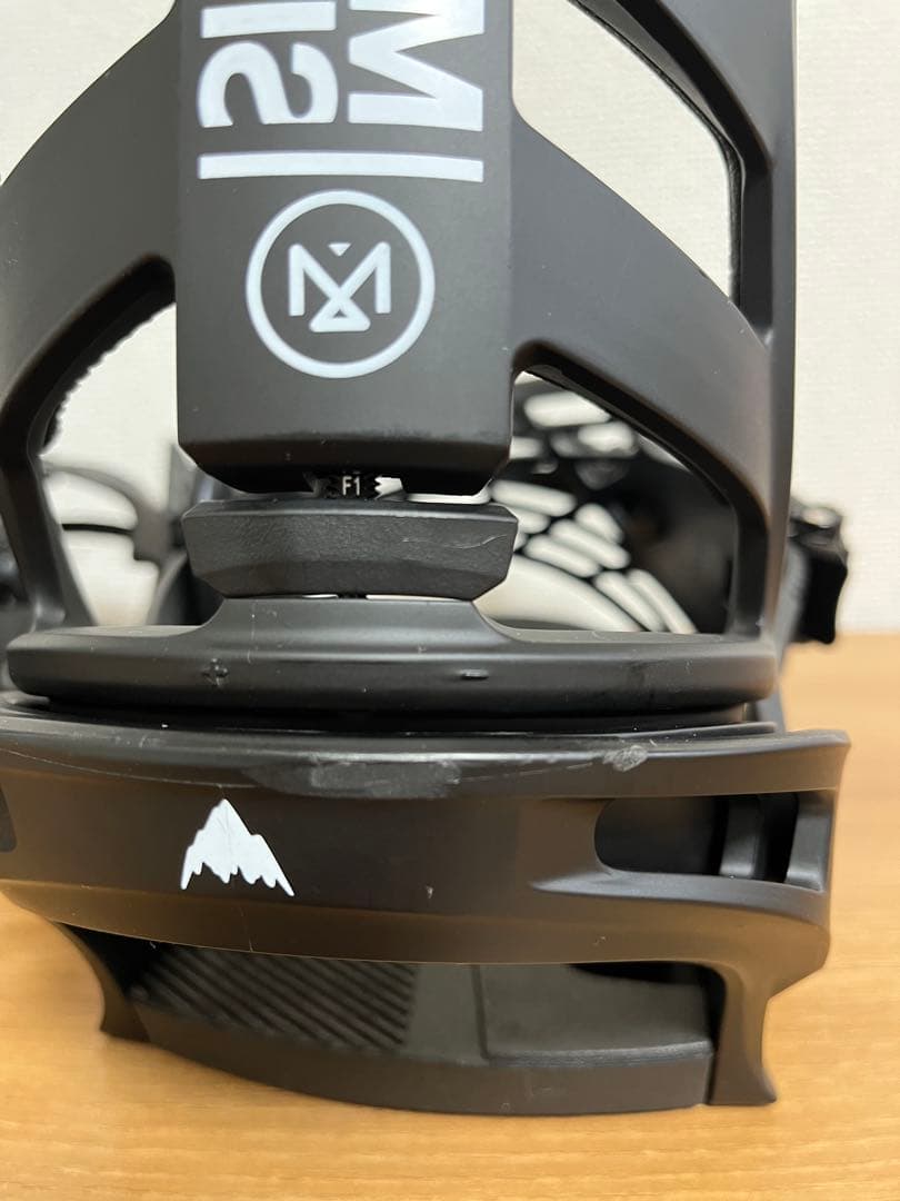 BURTON スノーボード ビンディング Mission ブラック