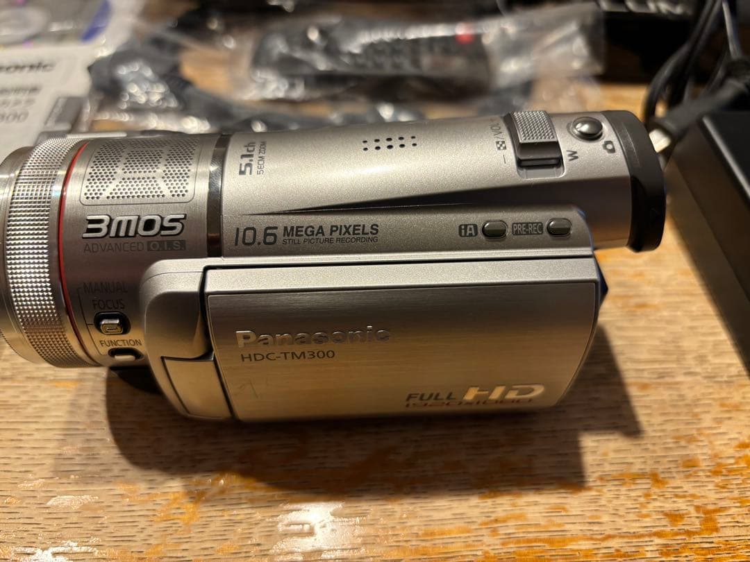 Panasonic HDC-TM300 ビデオカメラ本体