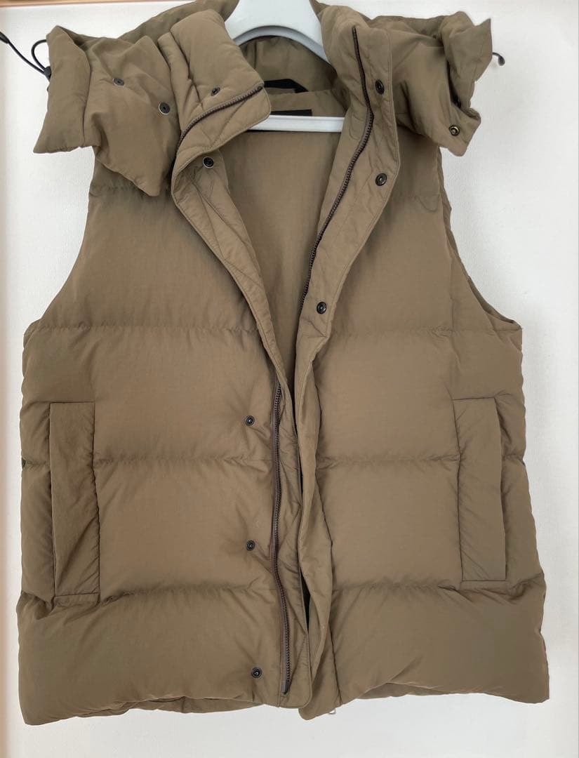 ジャーナルスタンダード　ダウンベスト　カーキ　ブラウン　ベイクルーズ