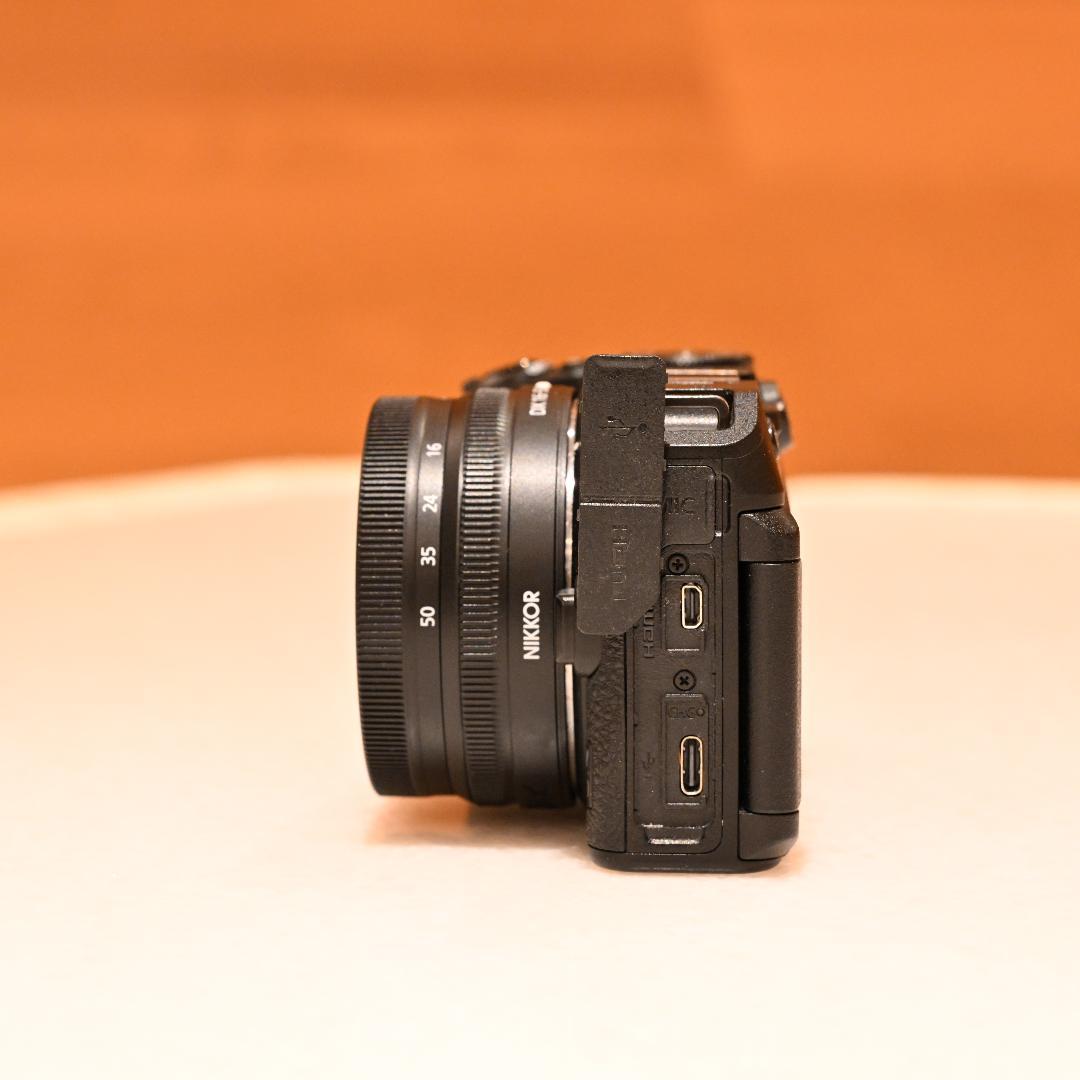 【中古美品】Nikon Z30本体＋DX16-50Kit 純正予備バッテリー付