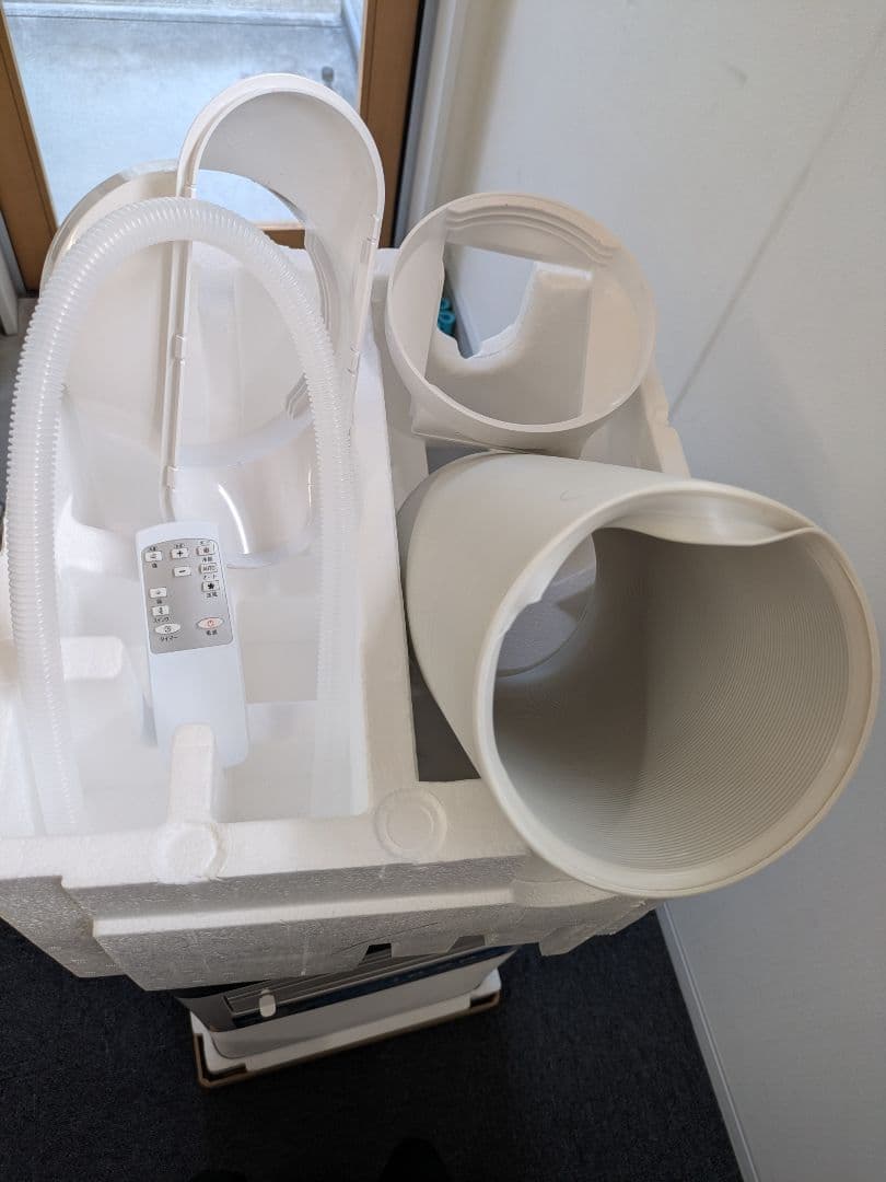 ほぼ未使用　エスケイジャパン　移動式エアコン　SKJ-KY20A