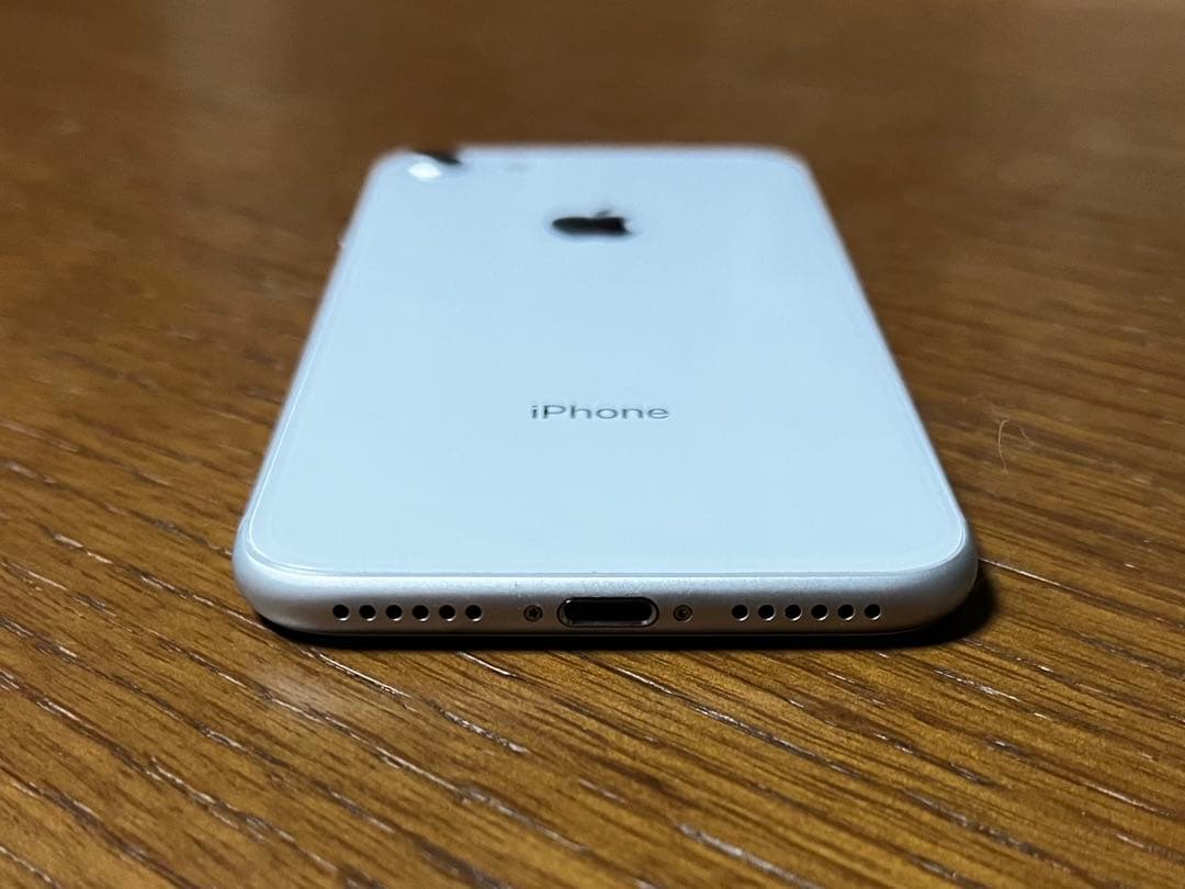 iPhone8 64GB シルバー 本体のみ