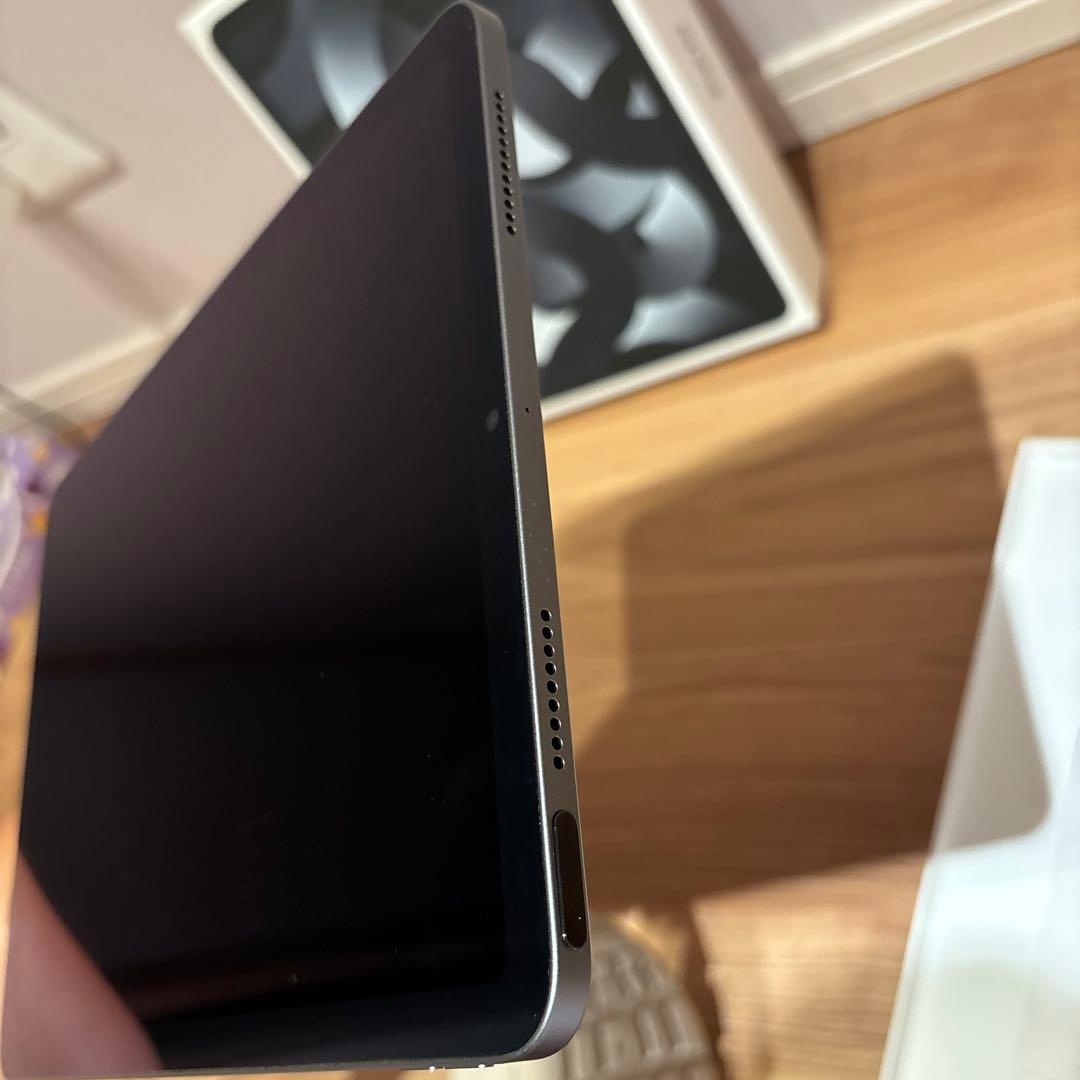 iPad Air (第5世代) 64GB Wifiモデル　スペースグレー