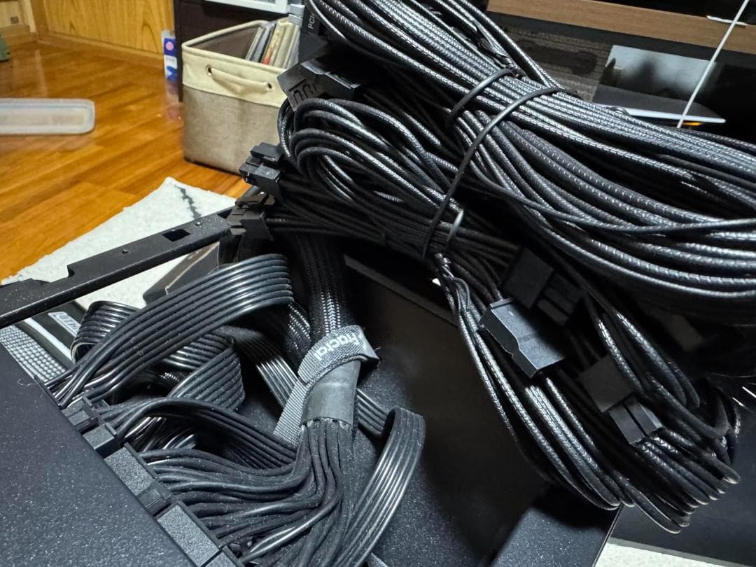 CORSAIR RM750e 2025ホワイトモデル PC電源ユニット 750A