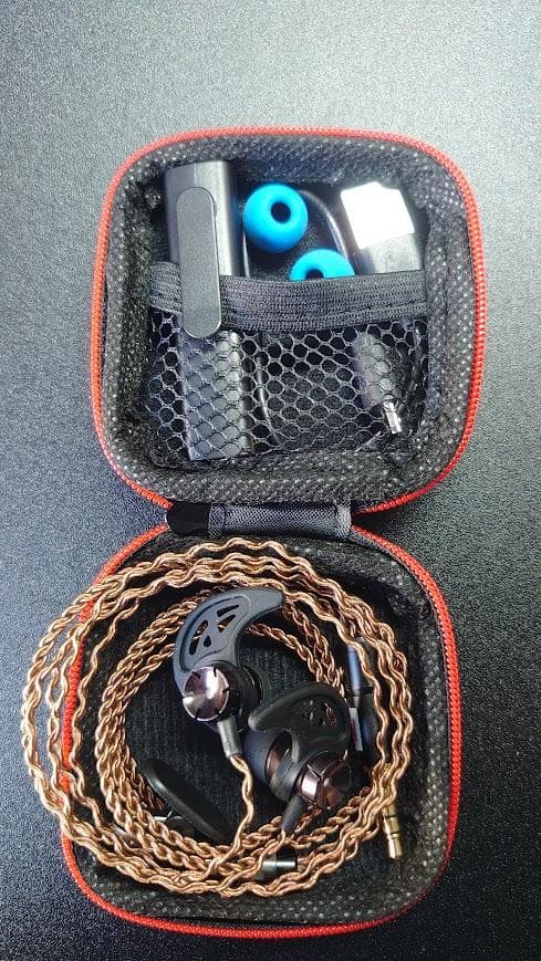 「最終値下げ」ゲーミングイヤホン_即日発送可能