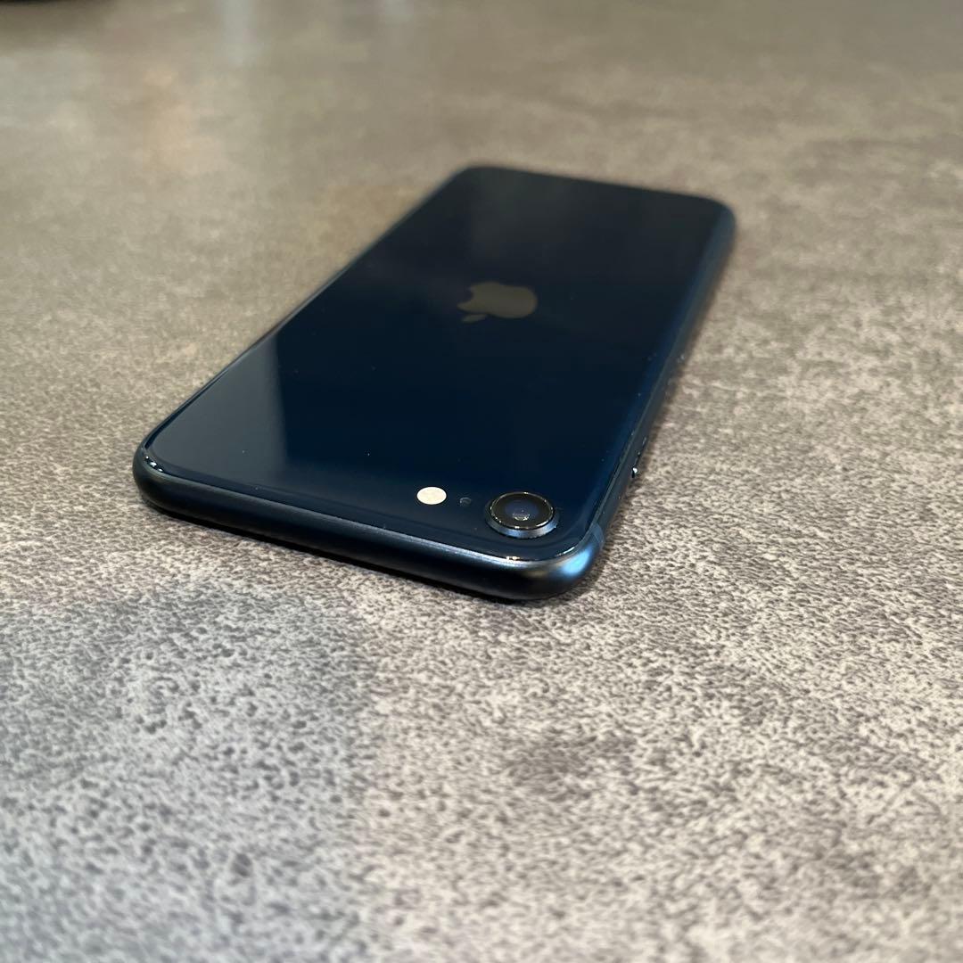 【バッテリー100%】iPhoneSE第3世代64GB SIMフリーミッドナイト